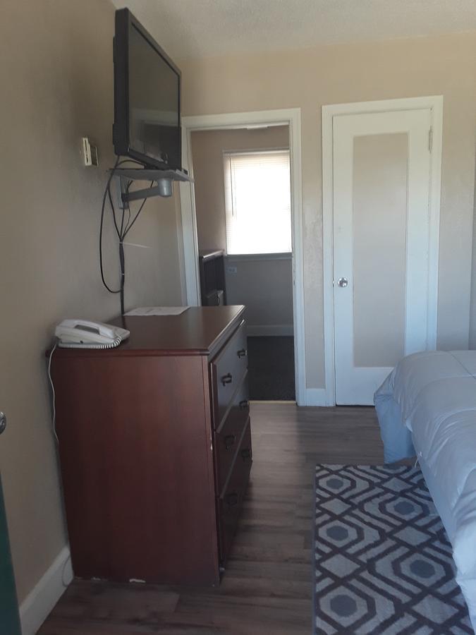 Eddy'S Motel Butte Bagian luar foto