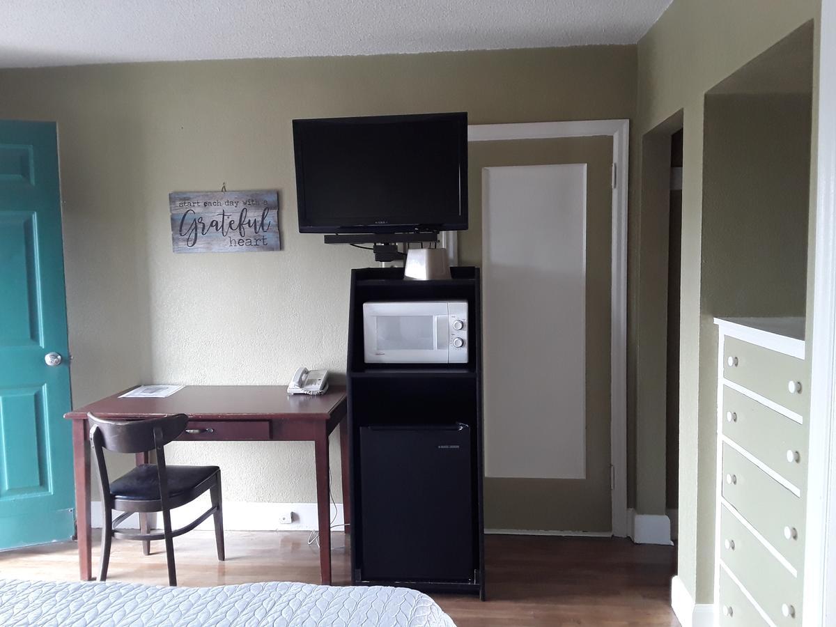 Eddy'S Motel Butte Bagian luar foto