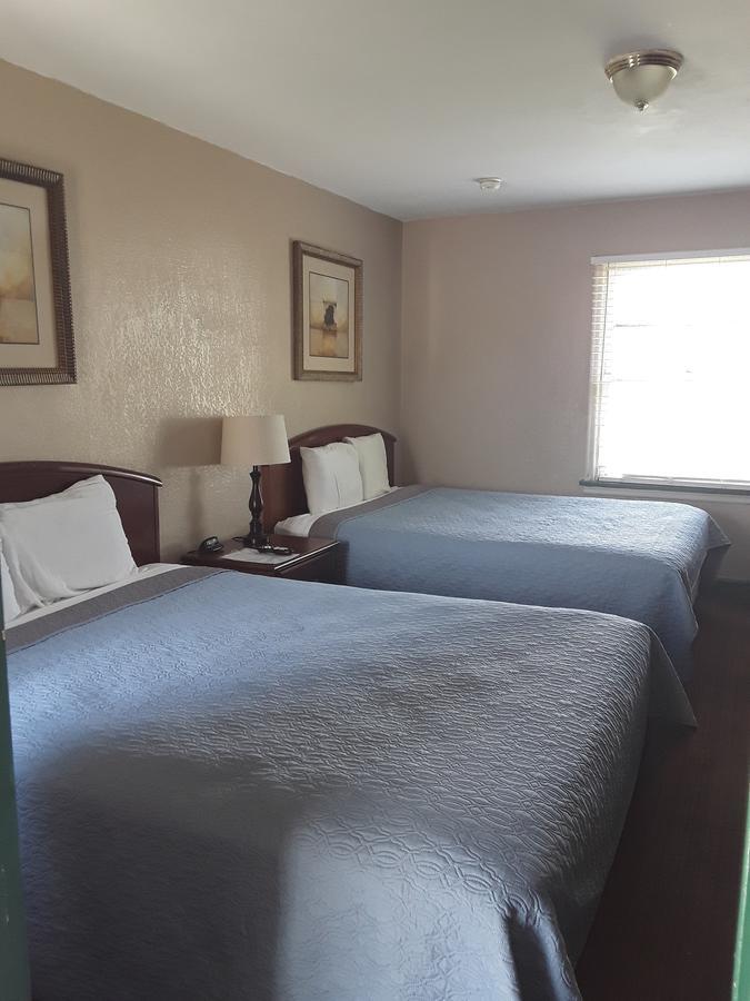 Eddy'S Motel Butte Bagian luar foto