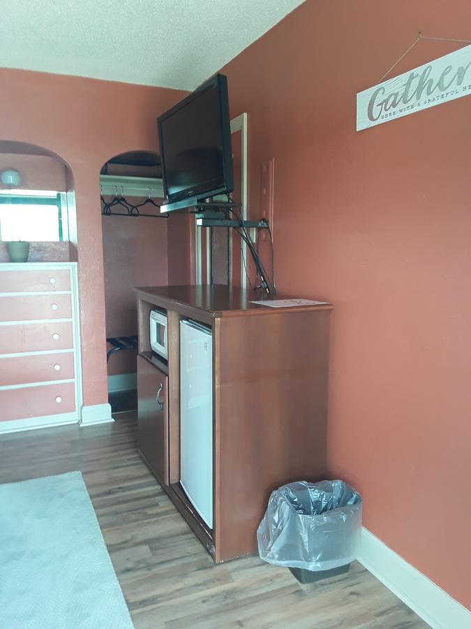 Eddy'S Motel Butte Bagian luar foto