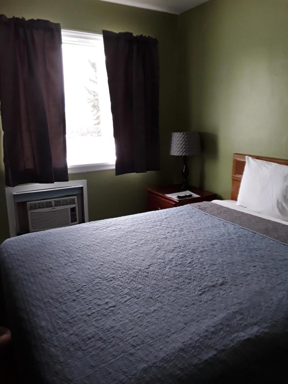 Eddy'S Motel Butte Bagian luar foto