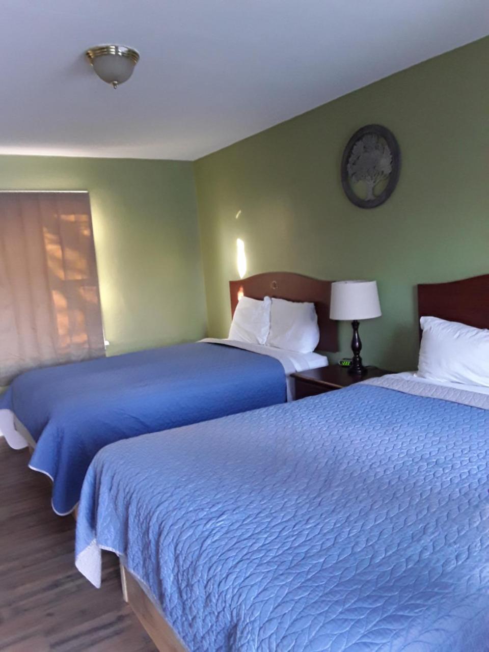 Eddy'S Motel Butte Bagian luar foto