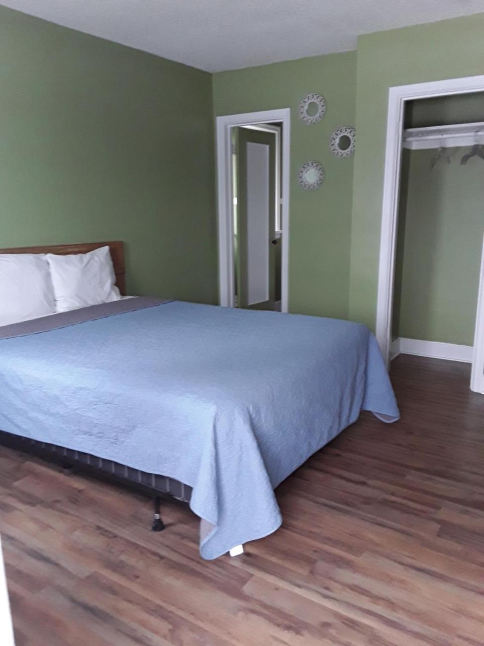 Eddy'S Motel Butte Bagian luar foto